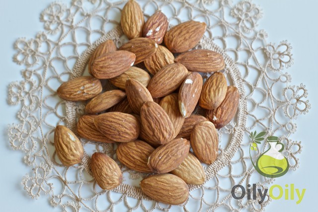 almond oil for skin