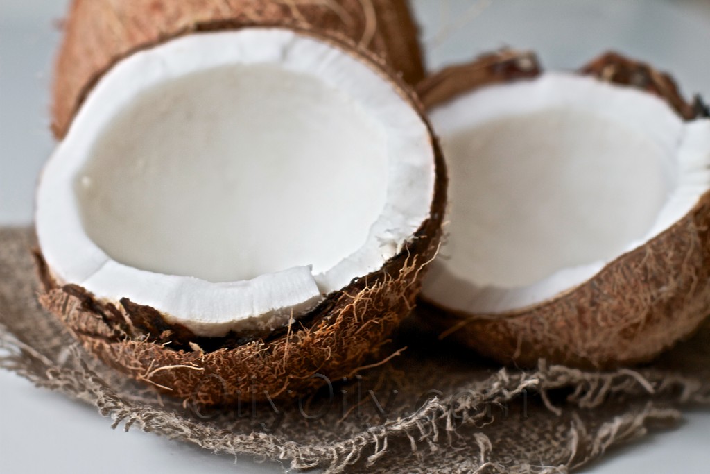 Coconut Oil and Thyroid - Oilypedia.com