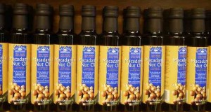 what is macadamia nut oil